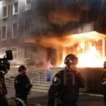 Molotov dhe fishekzjarre në drejtim të Kryeministrisë në protestën e opozitës