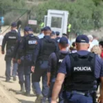 Flet qytetari që u dhunua gjatë protestës në Zvërnec: “Nuk po merrja dot frymë”. Flasim edhe greqisht, kjo nuk na bën më pak shqiptarë