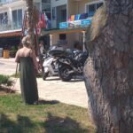Vëzhgim. Letra Kolonelit: Zonjëzat me kone të Sarandës