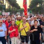Qytetarët në protestën e 59-të kundër investimit në Zvërnec