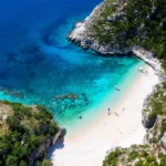 “The Sun”: Shqipëria mes destinacioneve më të lira për pushime verore në Evropë