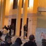 Ibrahimaj pas sulmit ndaj godinës së Ministrisë: T’i vësh flakën një institucioni nuk është protestë paqësore